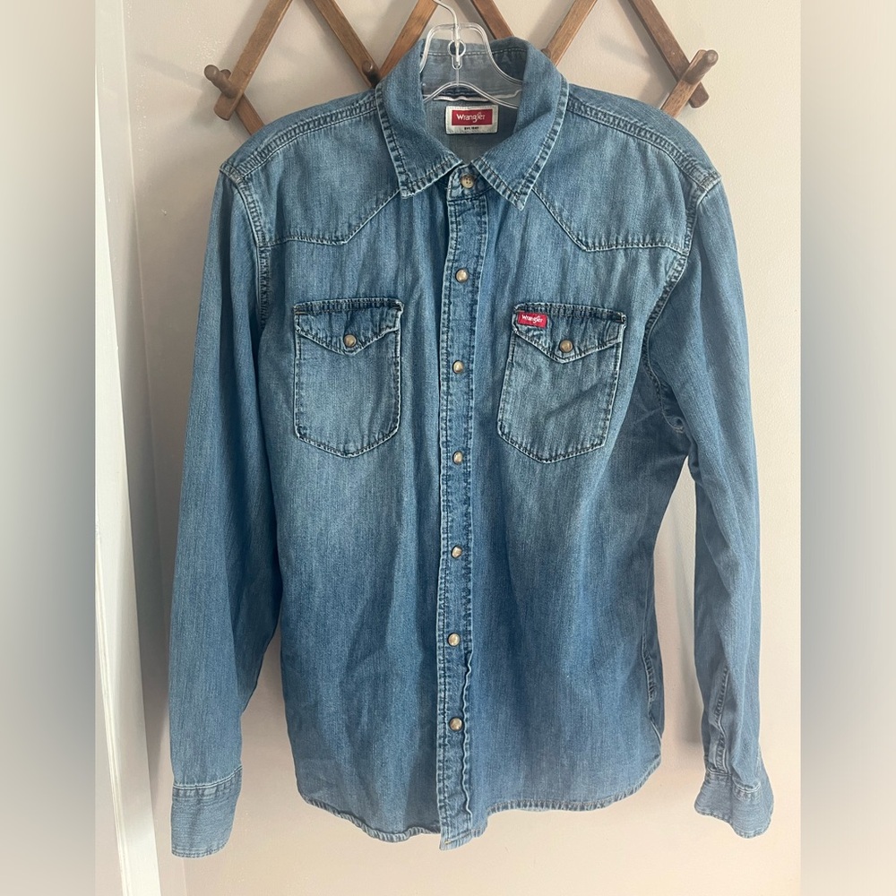Wrangler denim pearl snap western button up large cowboy rodeo farm chore shirt